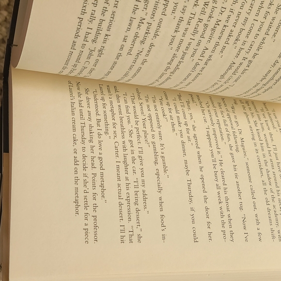 Nora Roberts Bridal Quartet Book Set - Picture 3 of 3